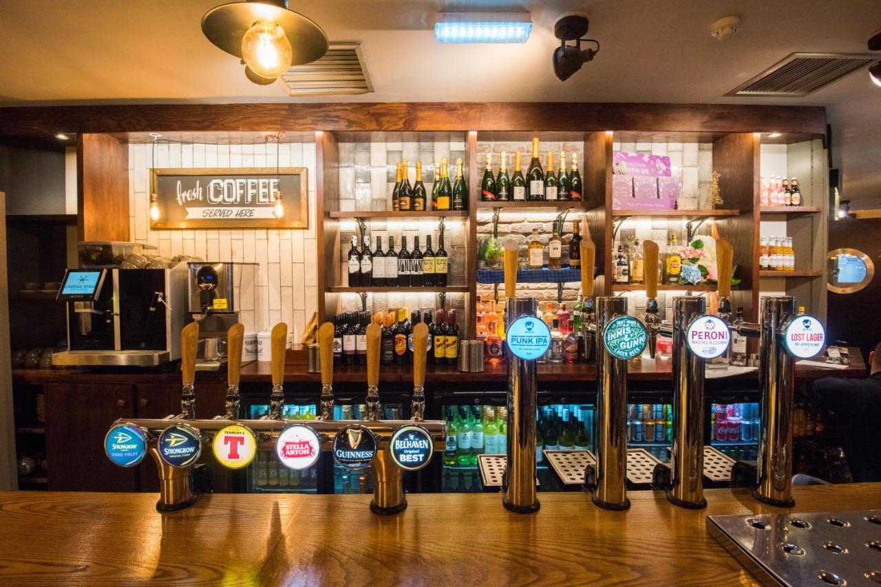 Leven  The Caledonian Hotel מראה חיצוני תמונה